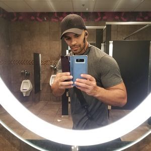 Meet your Posher, Joshua